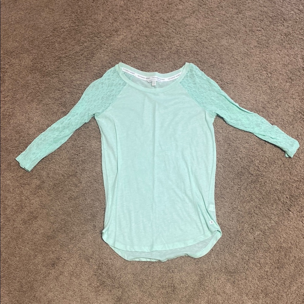 Victoria's Secret Green Long Sleeve Tee Casual Knit